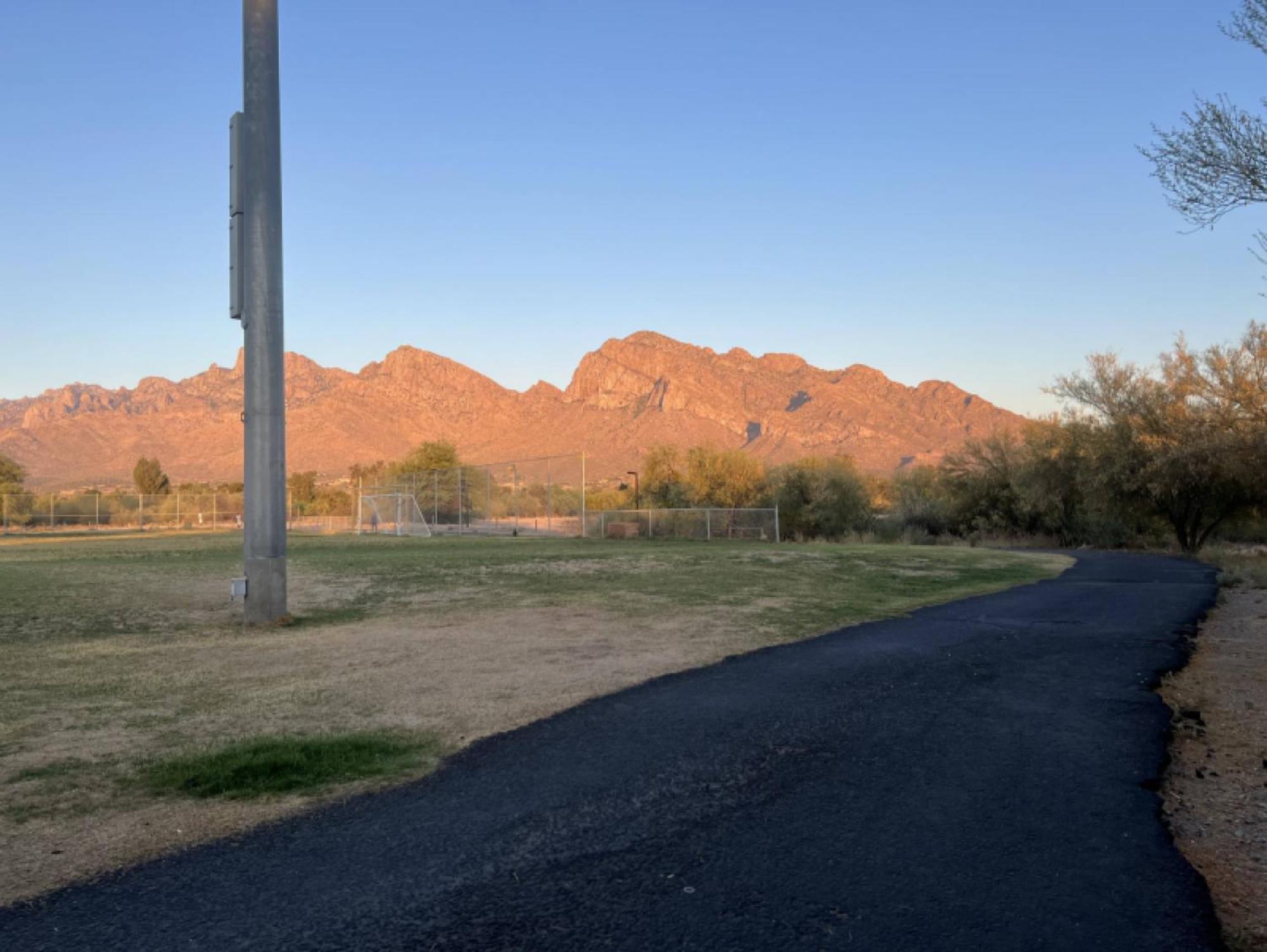 Private Home - Billiards, Mountain Views, Private Desert Access, Hoa Pool & Spa, Bbq, At Lambert Park - Bourbondale Tucson Exterior foto